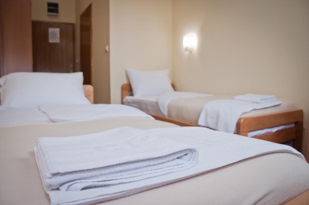 Garni Hotel Alma Pirot Zimmer foto